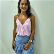 Mi nombre aestra s Cristina, soy maestra especializada en francés con certificado DELF B2 y DALF C1, con experiencia en el sector, dando clases tanto a niños como adultos, preparando para exámenes, dando apoyo escolar o simplemente por ocio